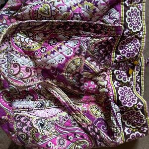 Authentic Vera Bradley tote 17x13 good condition  cardboard piece inside bent
